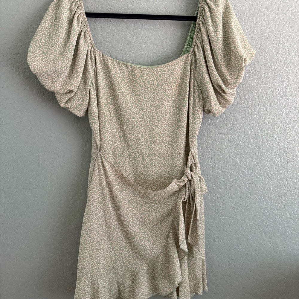 Chic Floral Cream Puff Sleeve Mini Dress